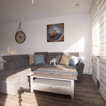 Deichliebe-Bullauge Apartment Busum Luaran gambar